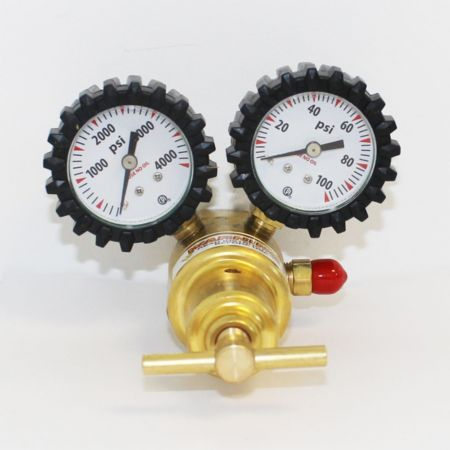 Uniweld RO100 - Centurion Series Oxygen Regulator with "A" Outlet Connection and 540 CGA Inlet